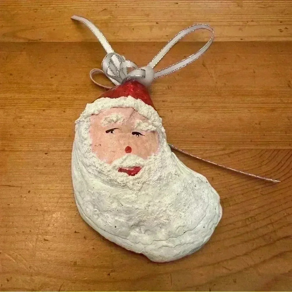 Handmade Santa shell Christmas ornament - Picture 3 of 6